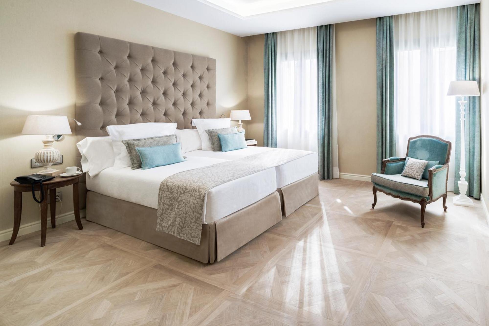 Colón Hotel Barcelona Habitación foto